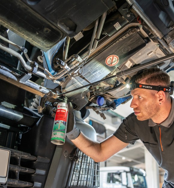 Maziva a údržbové oleje